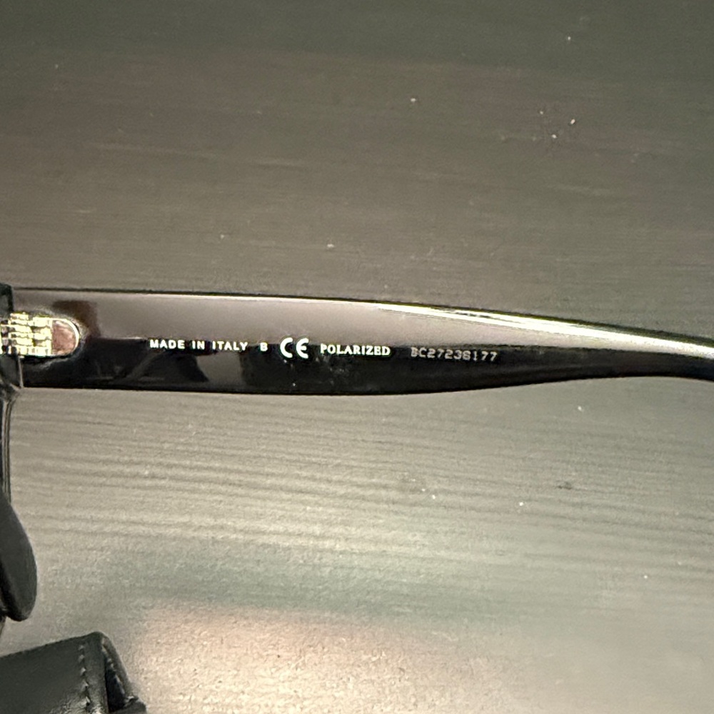 CHANEL Classic Black Sunglasses - Picture 5 of 6